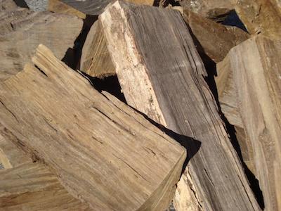 dry puriri firewood
